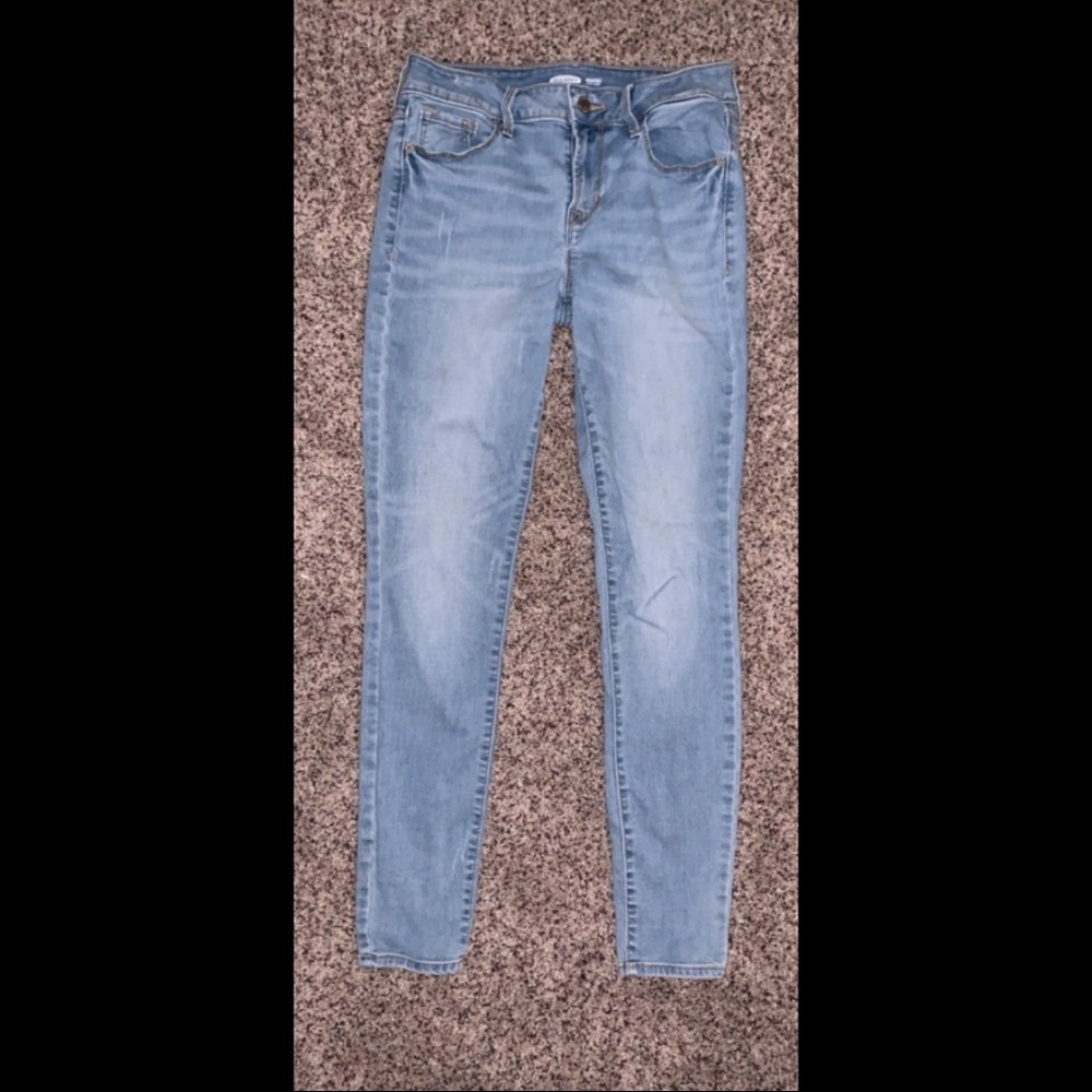 Old Navy Rockstar Super Skinny Jeans